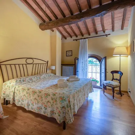 Apartment Lovely In