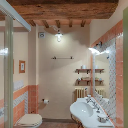 Apartment Lovely In